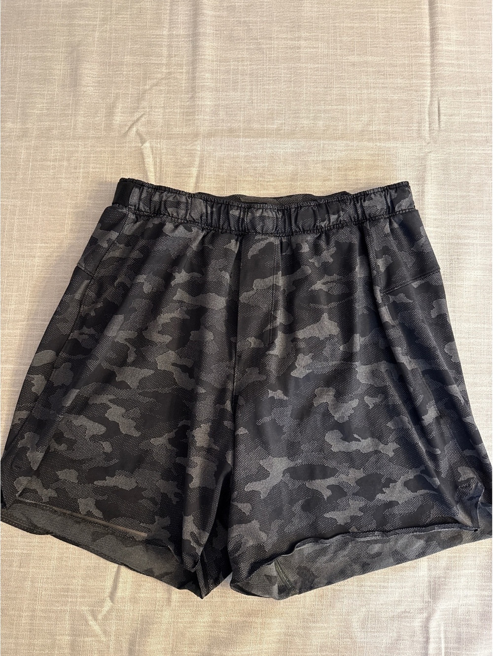 Lululemon Black Camo Athletic Shorts Size M